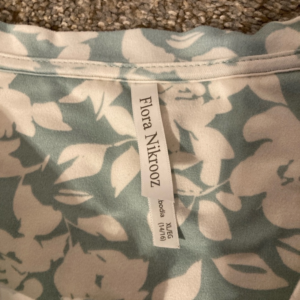 Flora Nikrooz Blue and White Floral Loungewear, women’s size X-Large - Picture 7 of 10